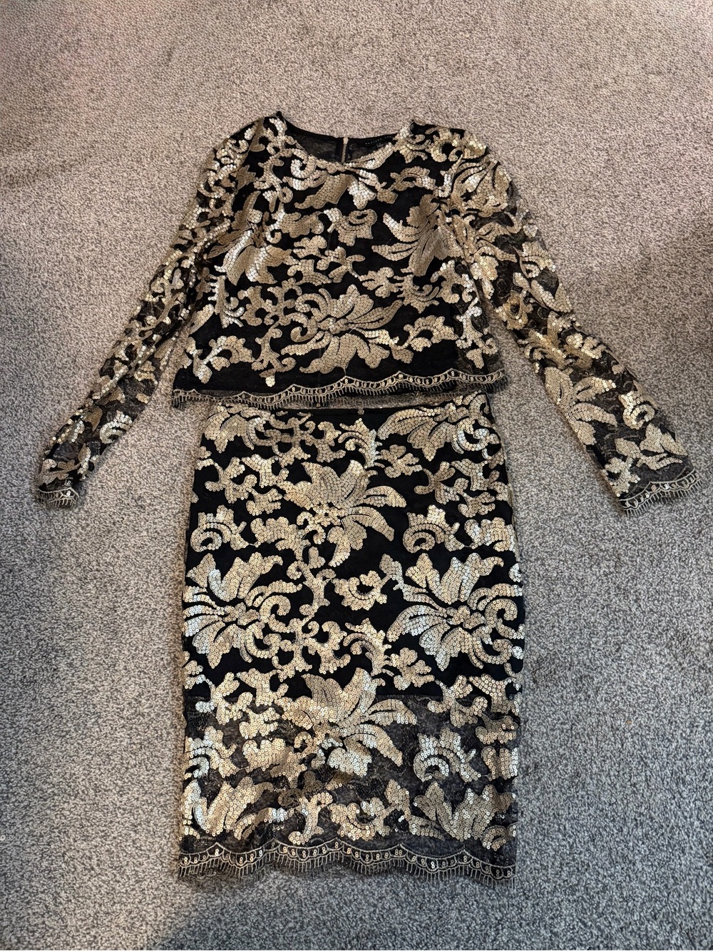 Women’s black and sold sequin set size L. EUC